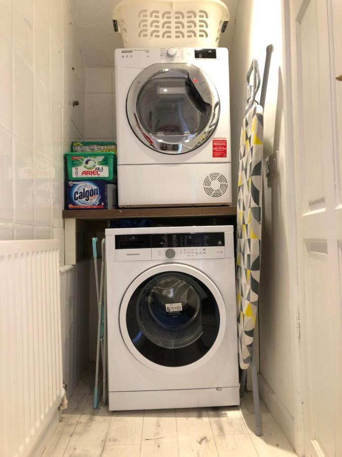 טונטון Homely Victorian Terraced Town House With Parking. מראה חיצוני תמונה
